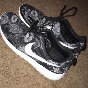 Nike Roshes